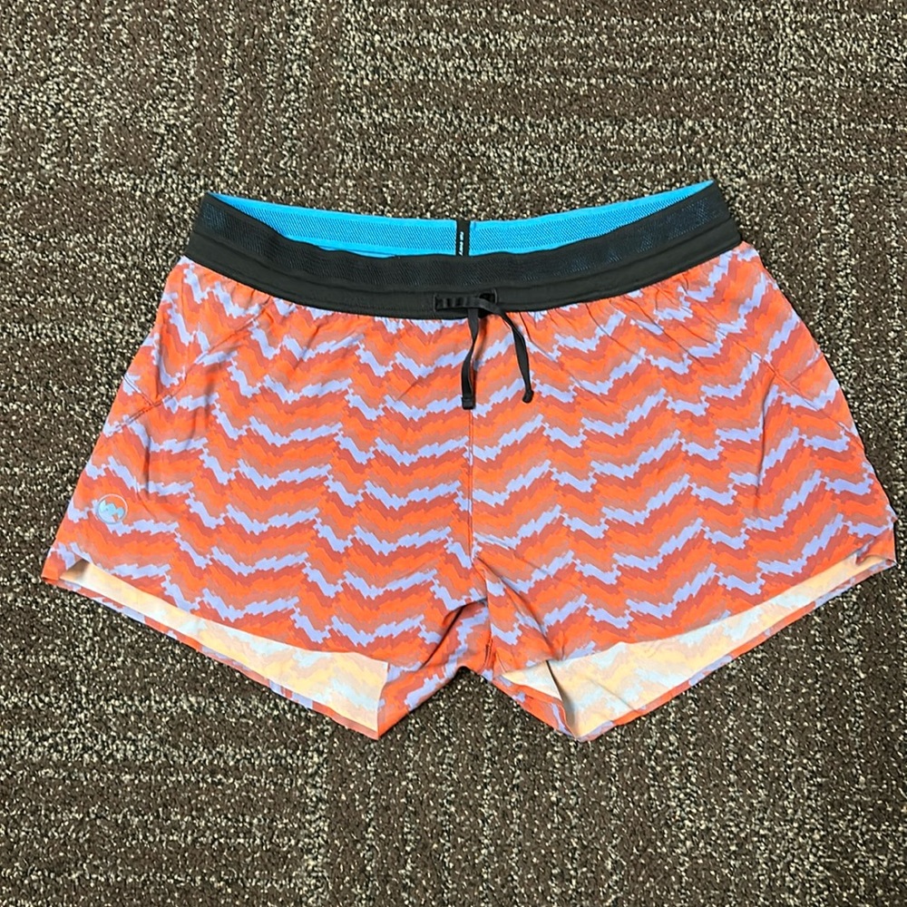 Only worn a few times! Fit a little smaller than a medium